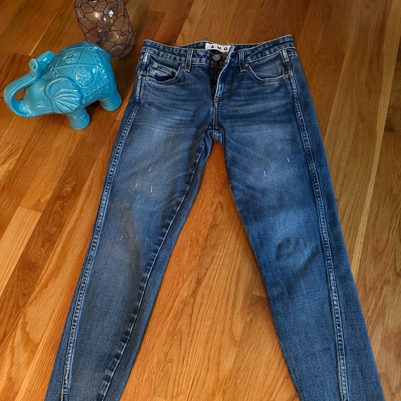 Amo Twist ankle length jeans - Picture 3 of 9